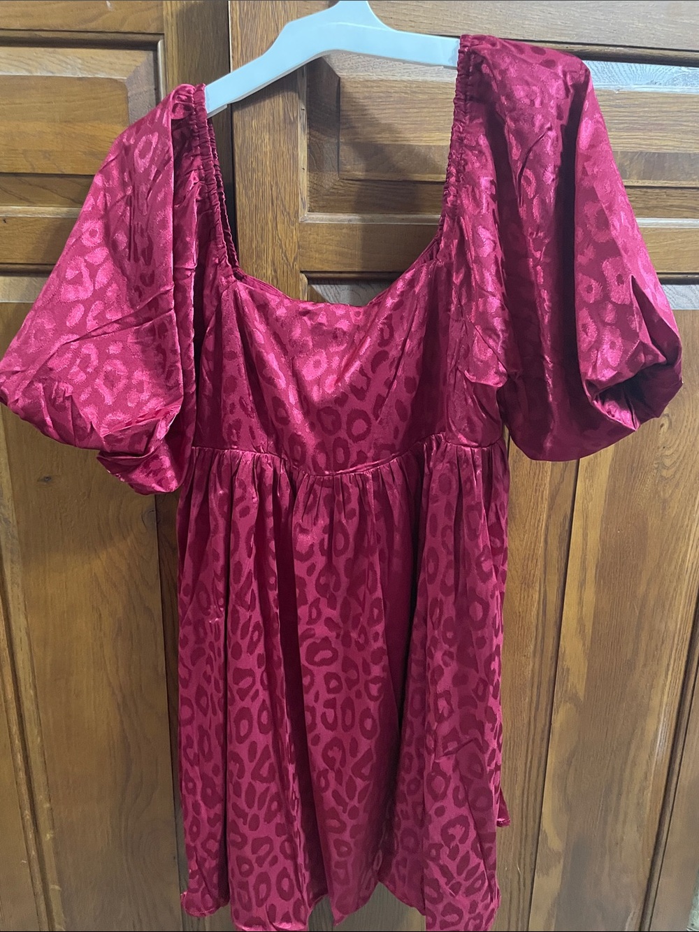 NWT Red/Burgundy Leopard-Satin like Puff Sleeve Dress Sz.S Shop Neighbor Brand